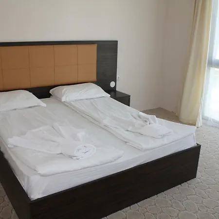 Spacious 2bedroom Σάνι Μπιτς